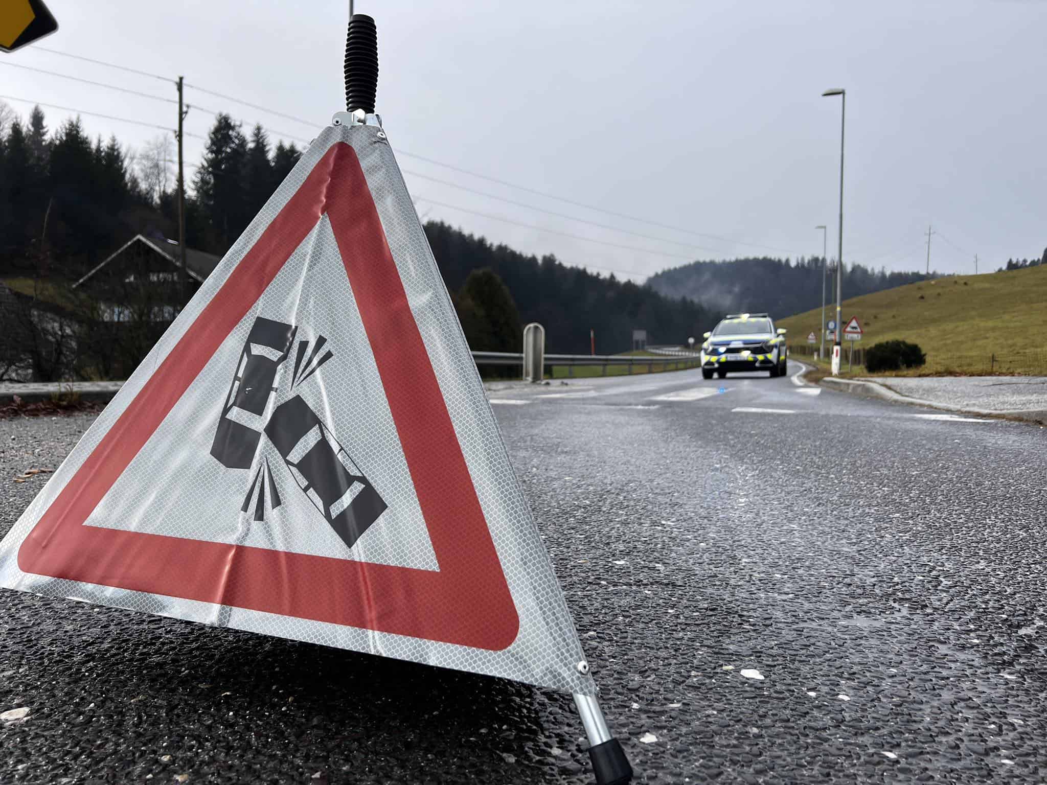 policija prometna nesreča avto, knmedia