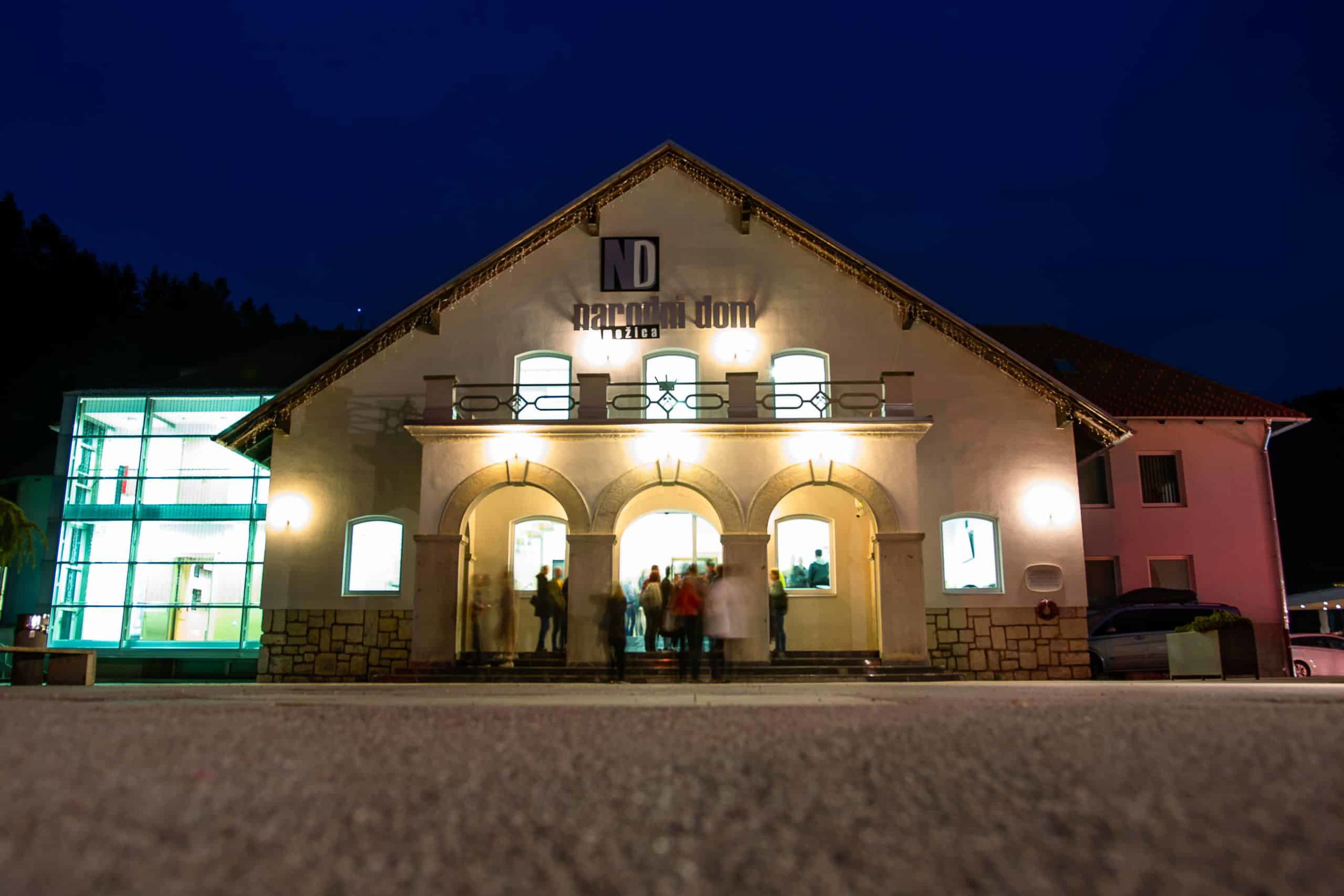 narodni dom mežica foto: Miran Žlebnik