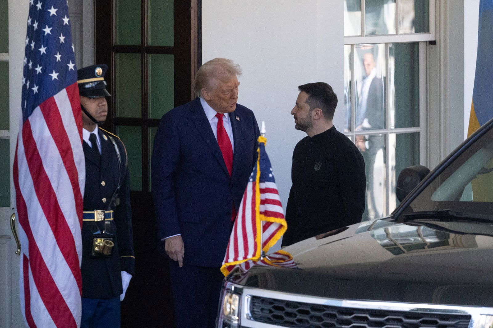 Ukrajinski predsednik Volodimir Zelenski na obisku v Beli hisi pri ameriskem predsedniku Donaldu Trumpu.